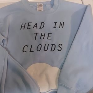 Ariana grande head in the clouds crew